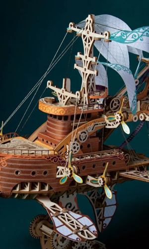 22cm Steampunk Victorian Fantasy Wooden Puzzle Spaceship Model Kit