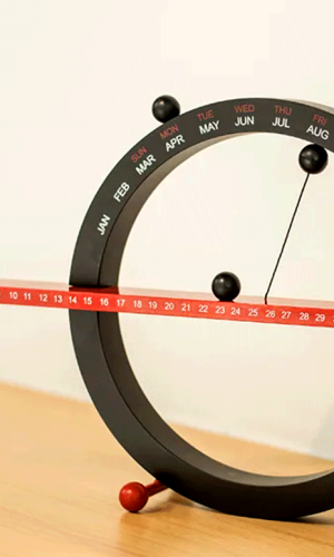 Novelty Perpetual Calendar Magnetic Ball Sculptural Art Calendar